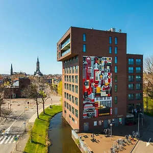 https://hampshire-delft.utrechthotels.net